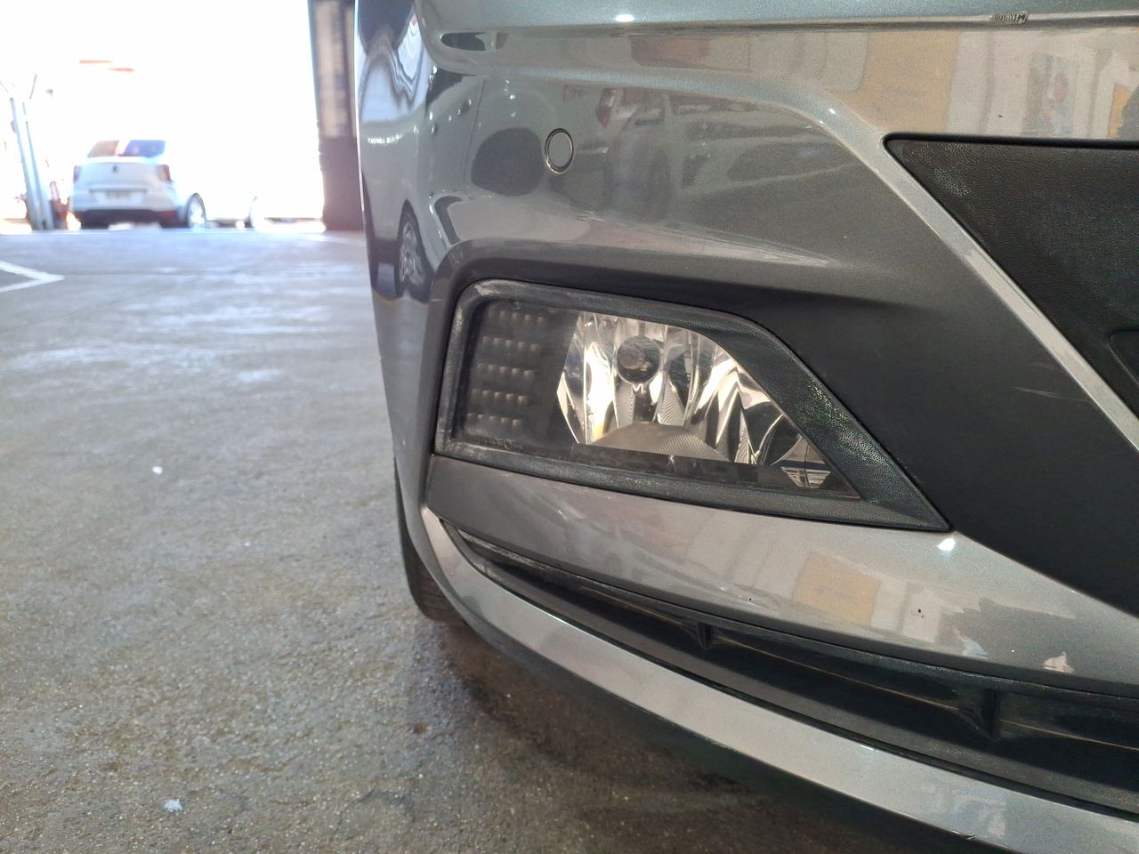 VOLKSWAGEN - 17