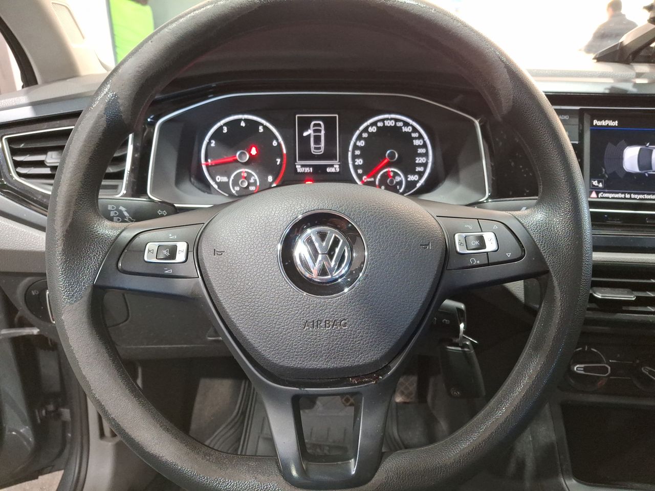 VOLKSWAGEN - 22