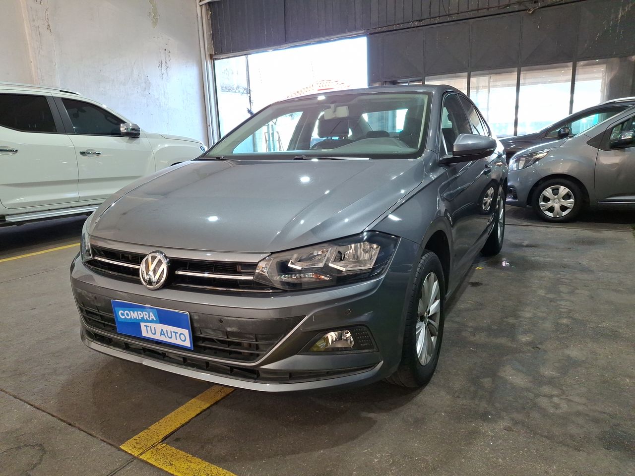 VOLKSWAGEN - 3