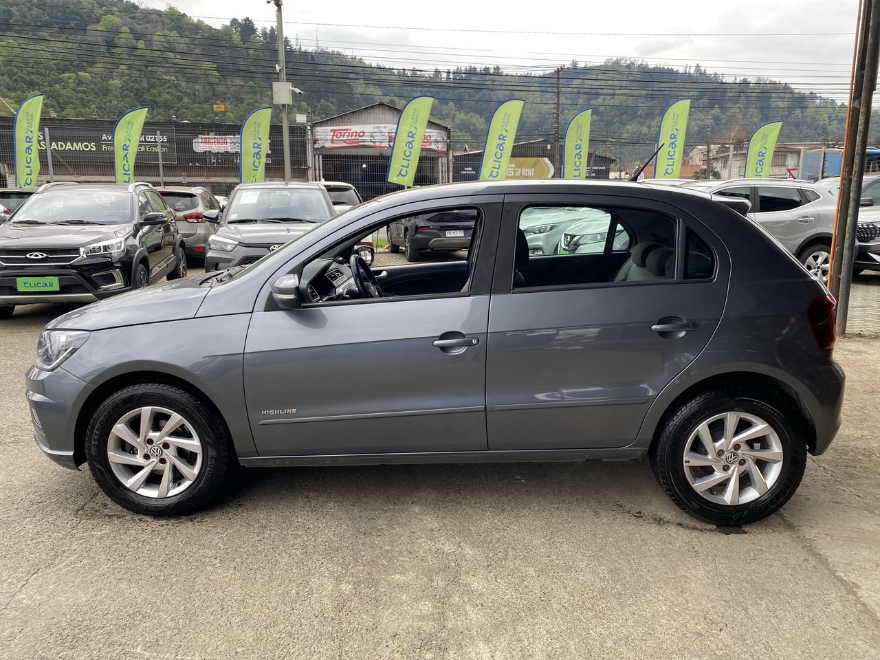 VOLKSWAGEN - 4