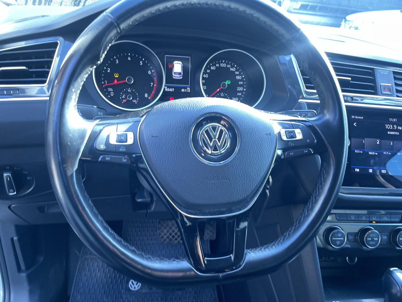 VOLKSWAGEN - 16