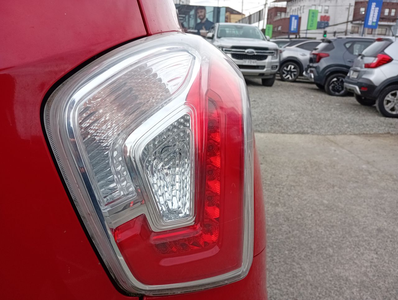 SSANGYONG - 12
