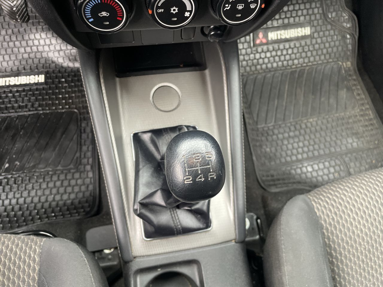 MITSUBISHI - 30