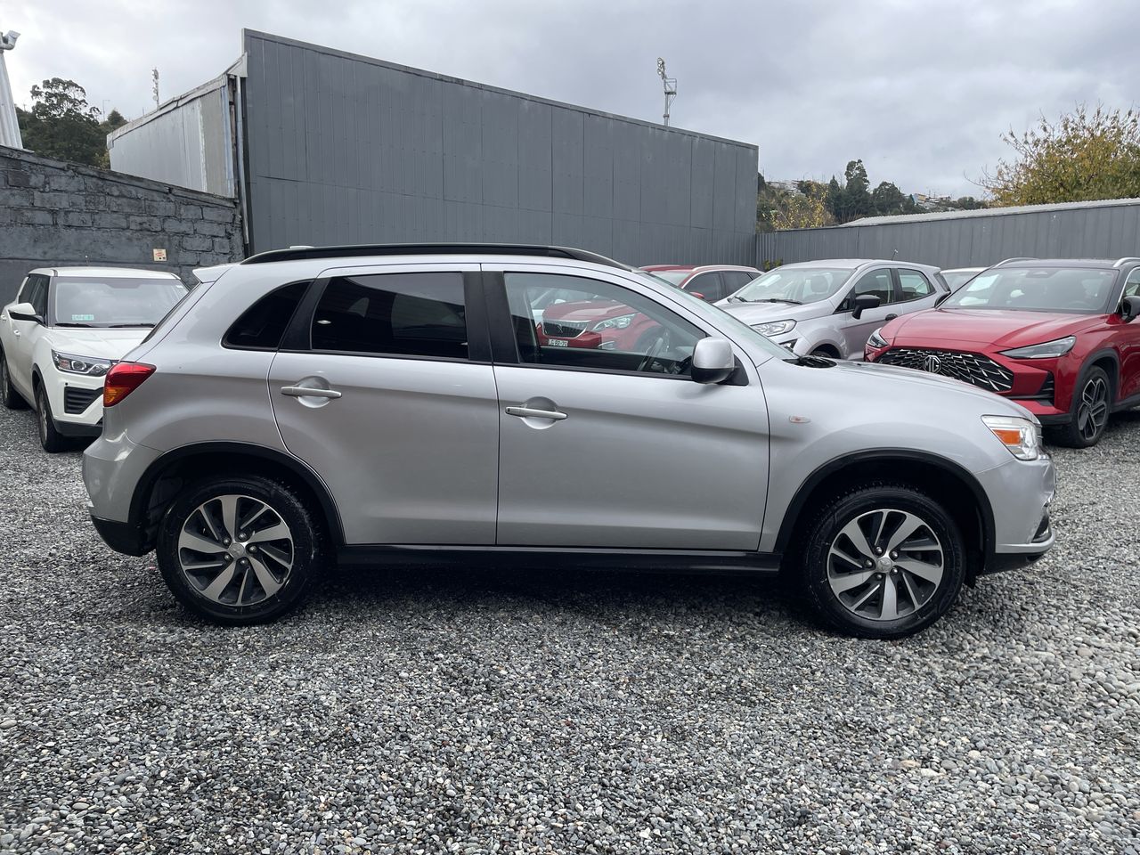 MITSUBISHI - 8