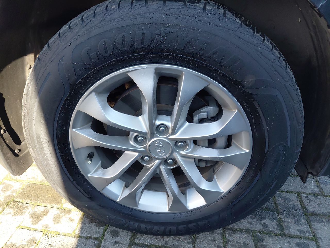 HYUNDAI - 7