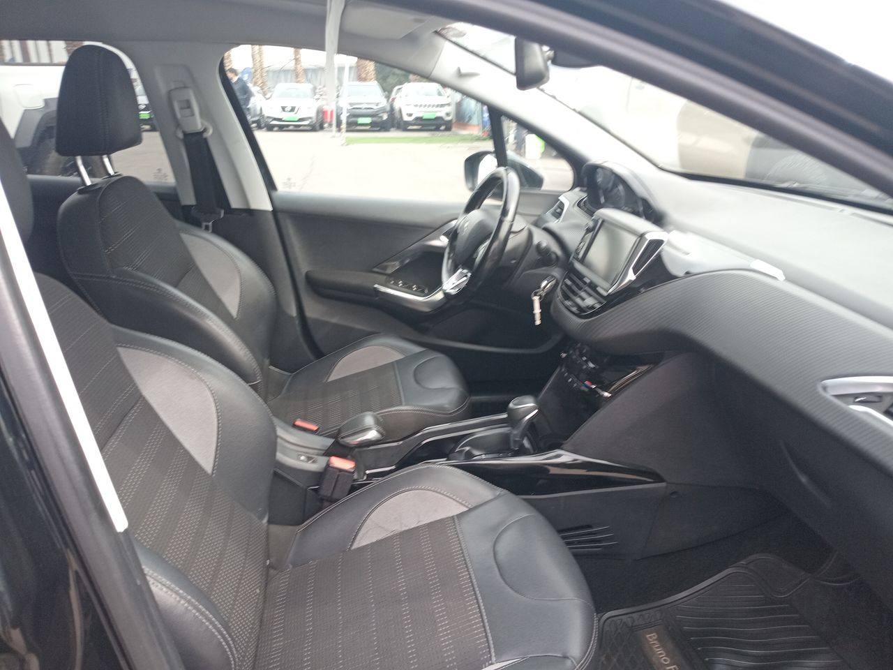 PEUGEOT - 6