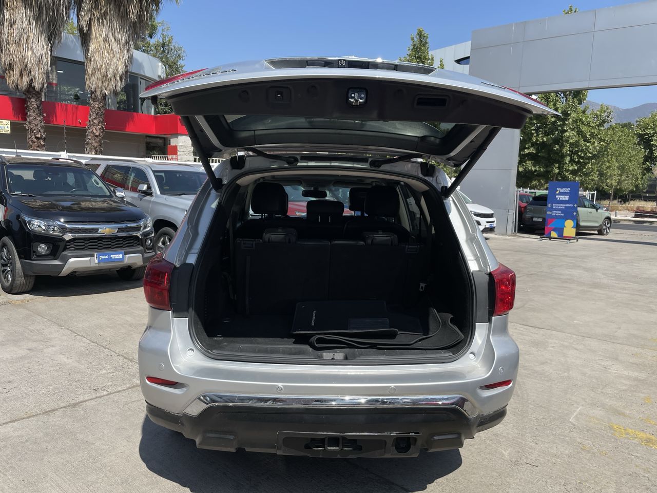NISSAN - 20