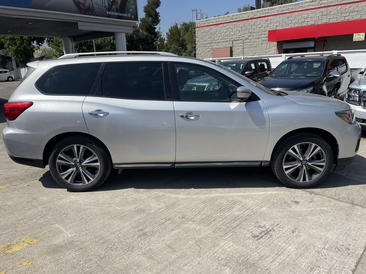 NISSAN - 8
