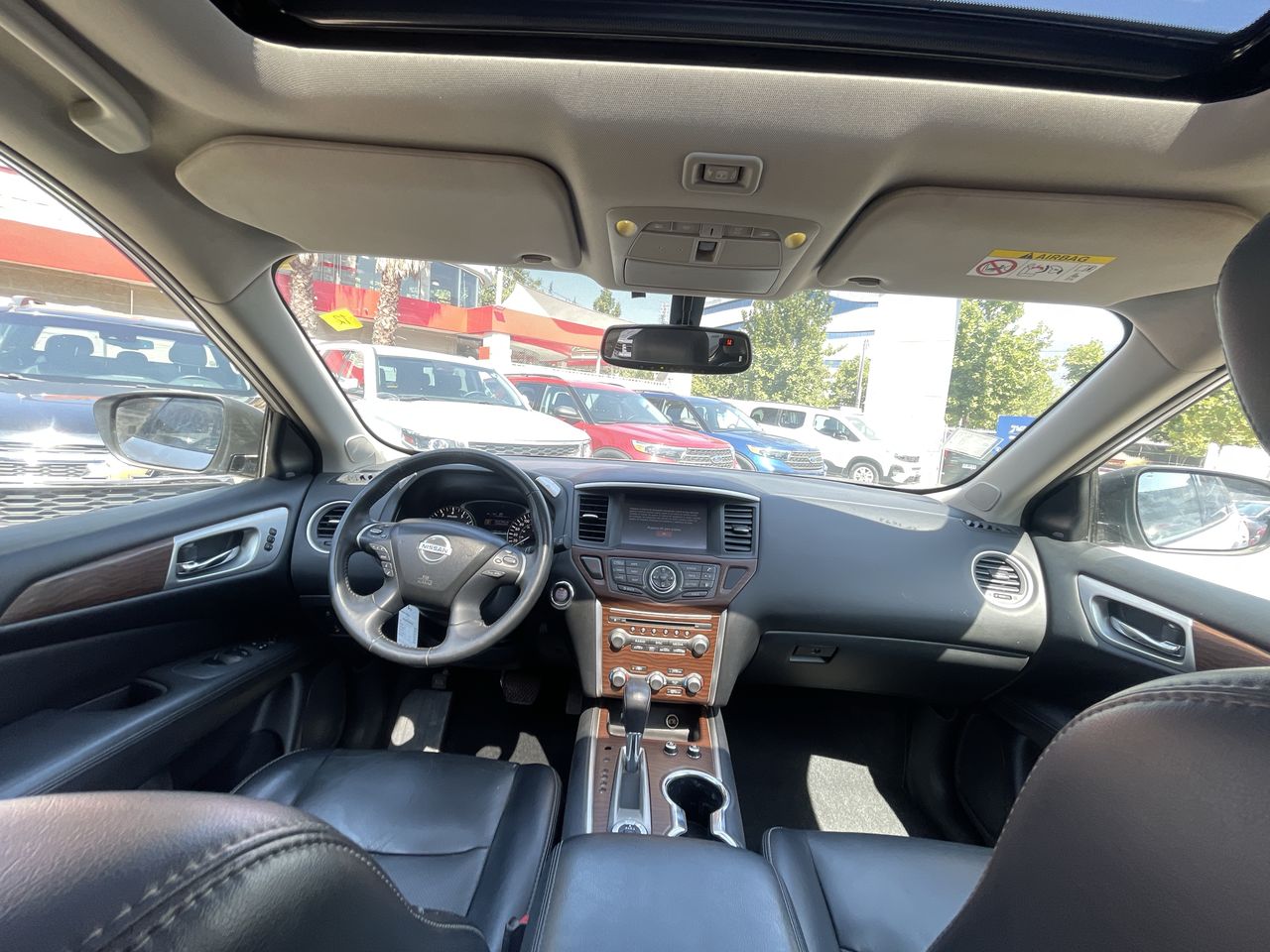 NISSAN - 9