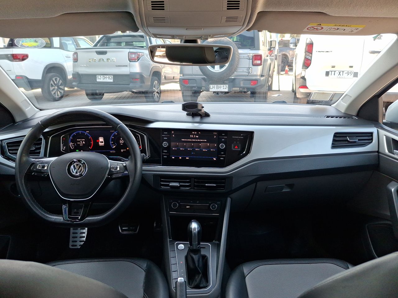 VOLKSWAGEN - 31