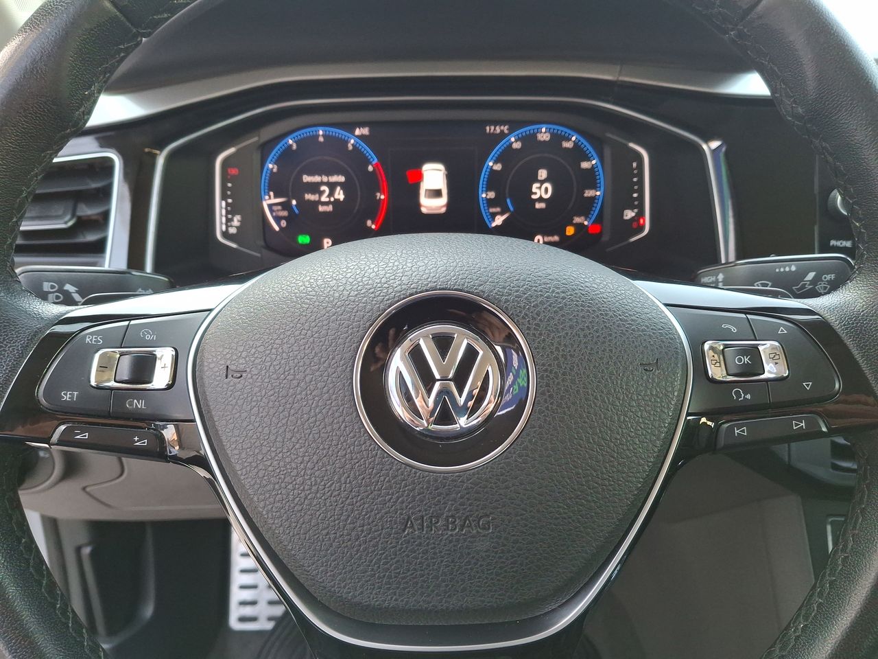 VOLKSWAGEN - 25