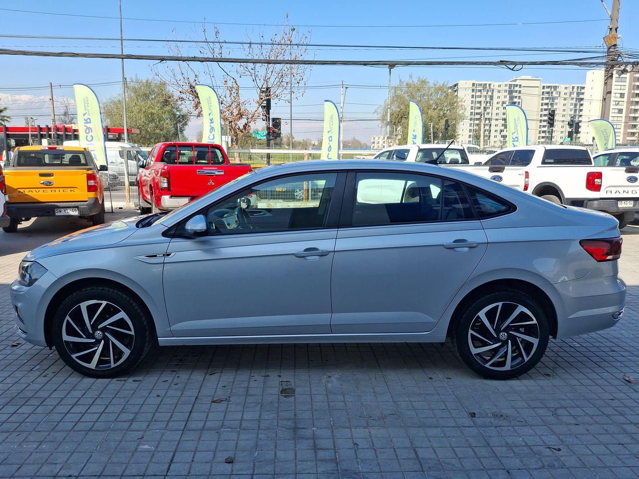 VOLKSWAGEN - 4