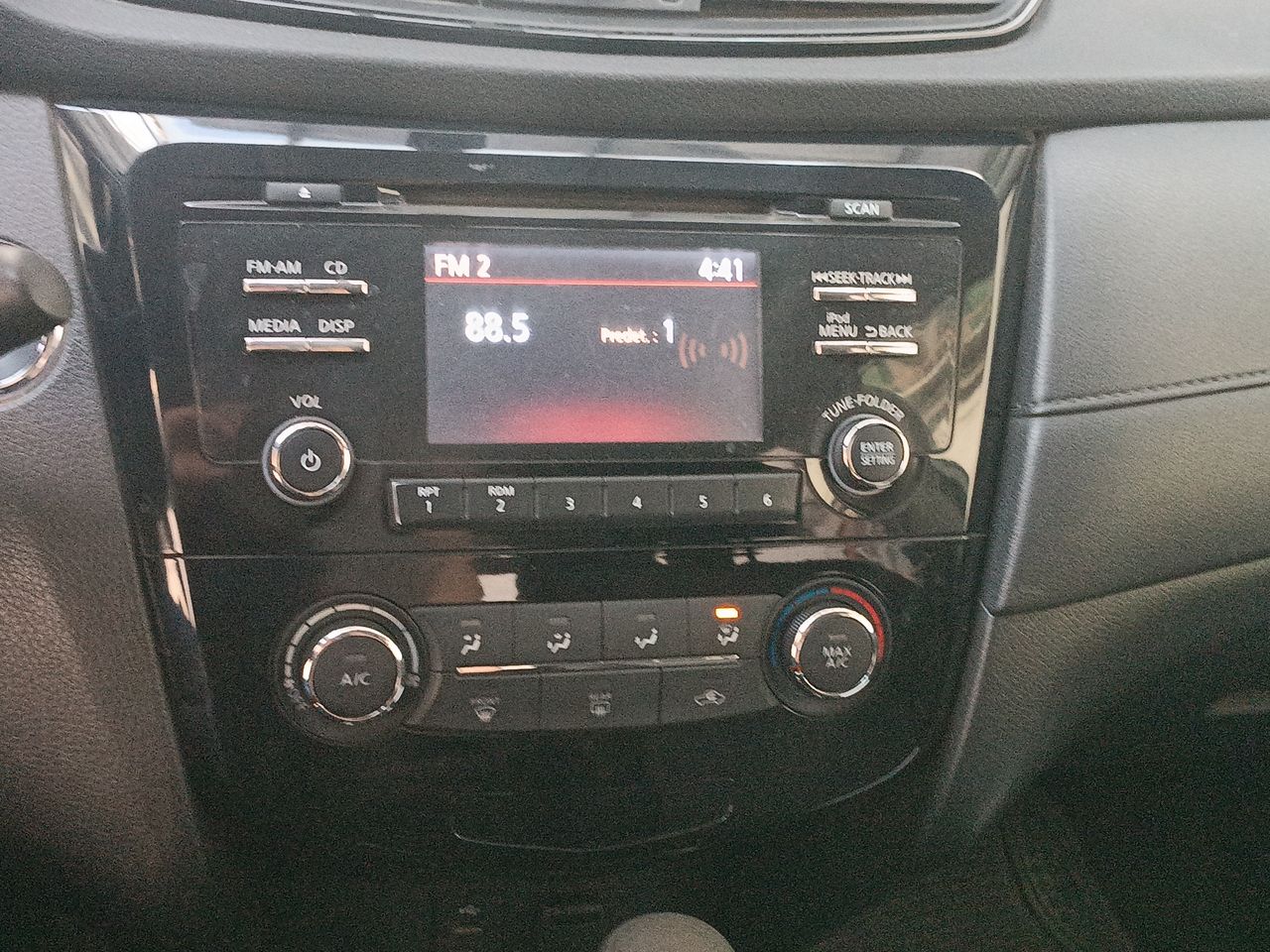 NISSAN - 27