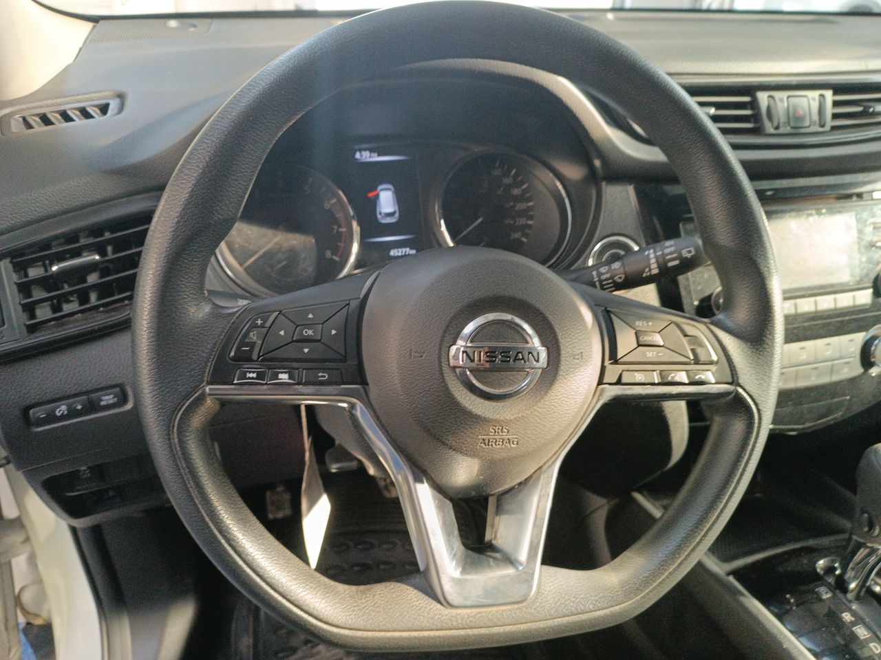 NISSAN - 24