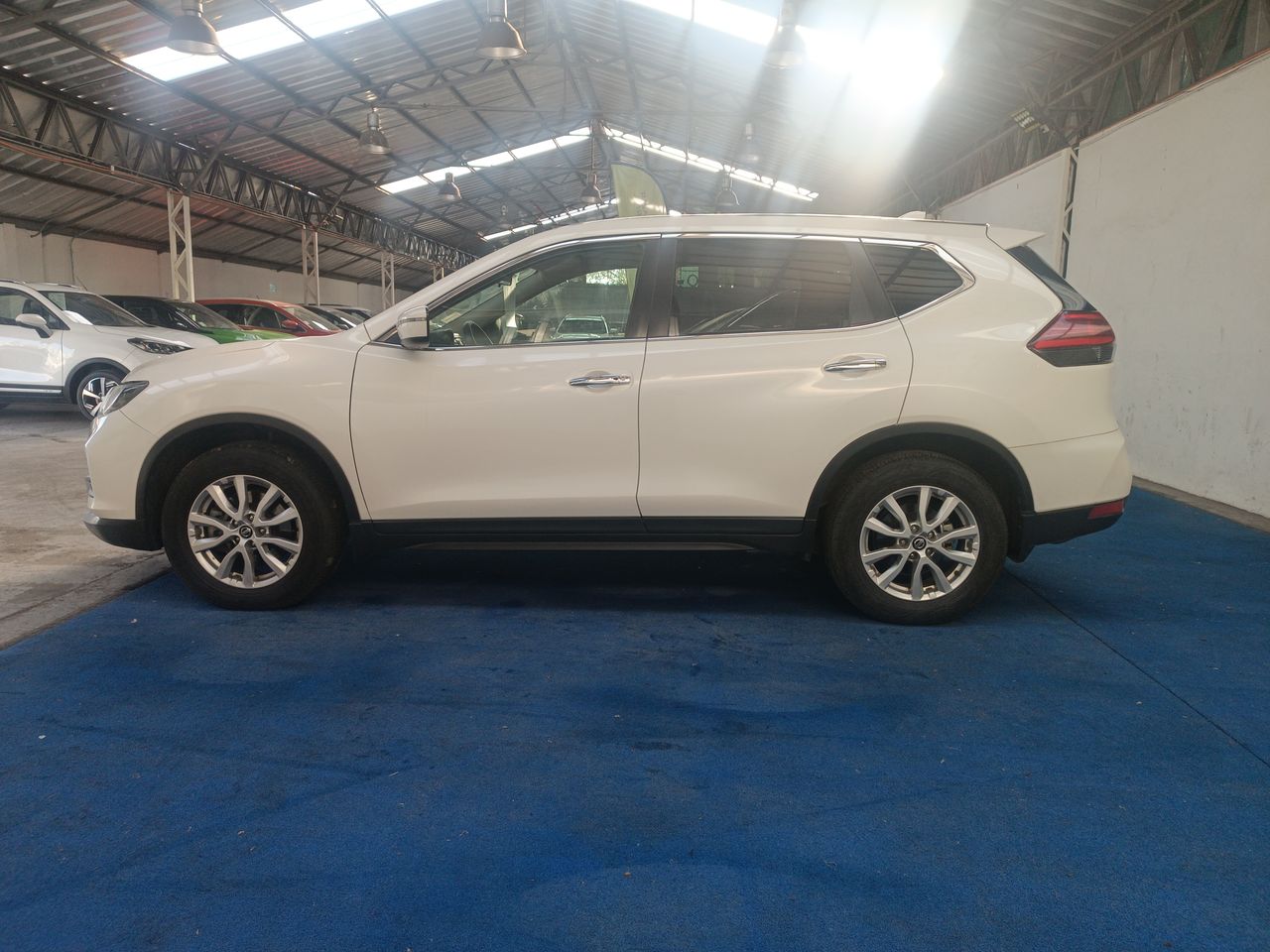 NISSAN - 4