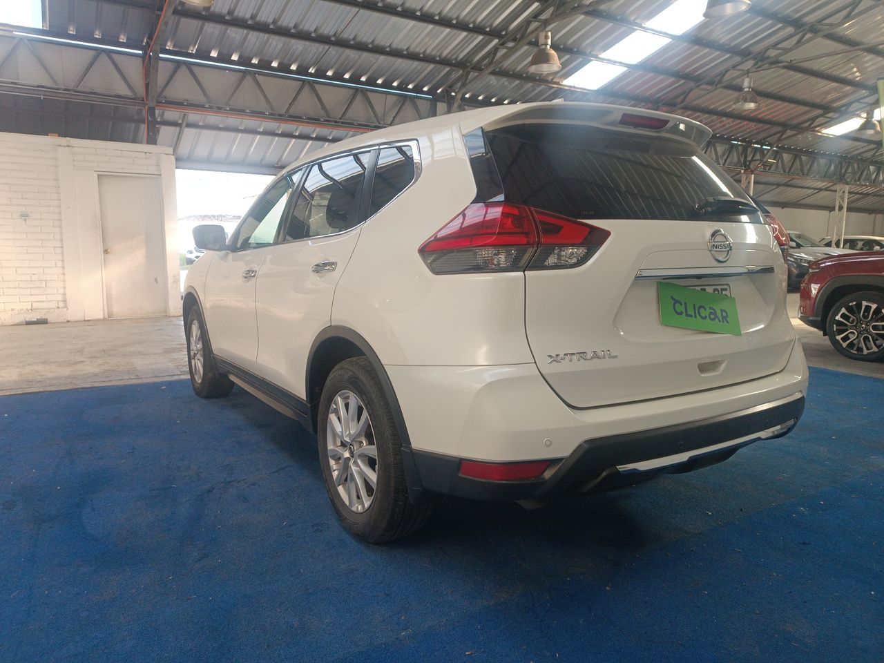 NISSAN - 5
