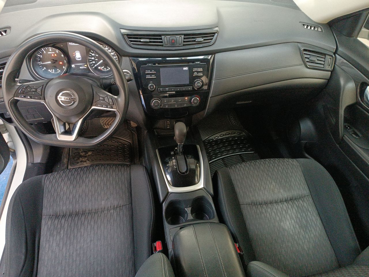 NISSAN - 9