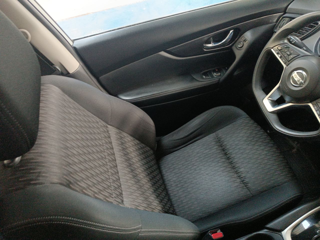 NISSAN - 16