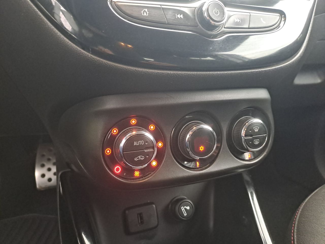Opel Corsa — foto 22 de 26