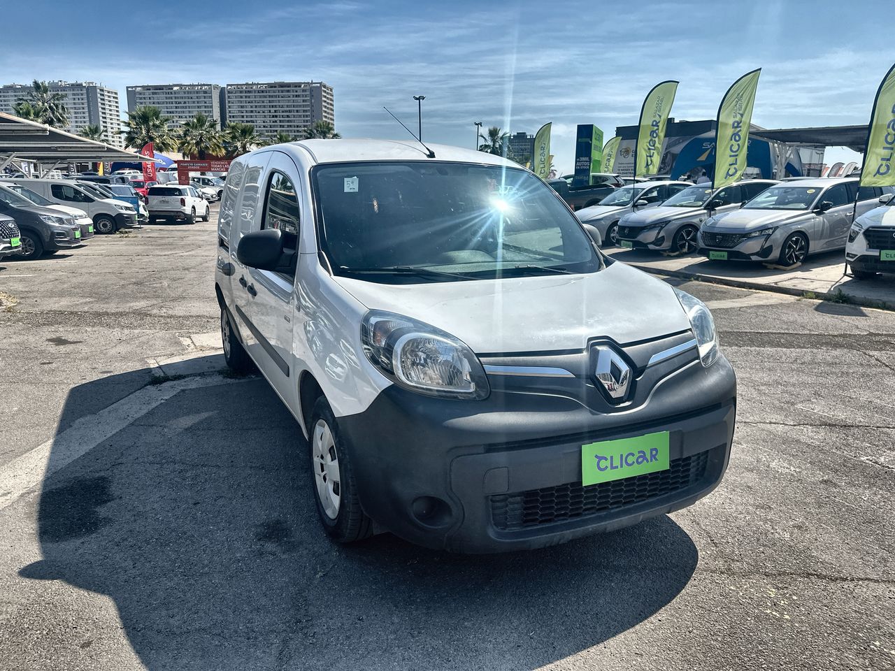 RENAULT - 1