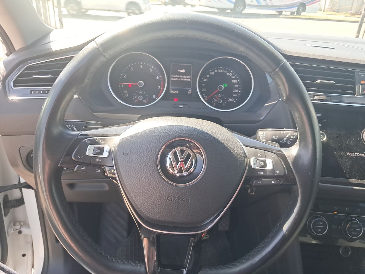 VOLKSWAGEN - 25