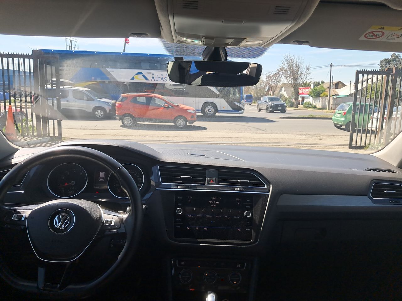 VOLKSWAGEN - 9