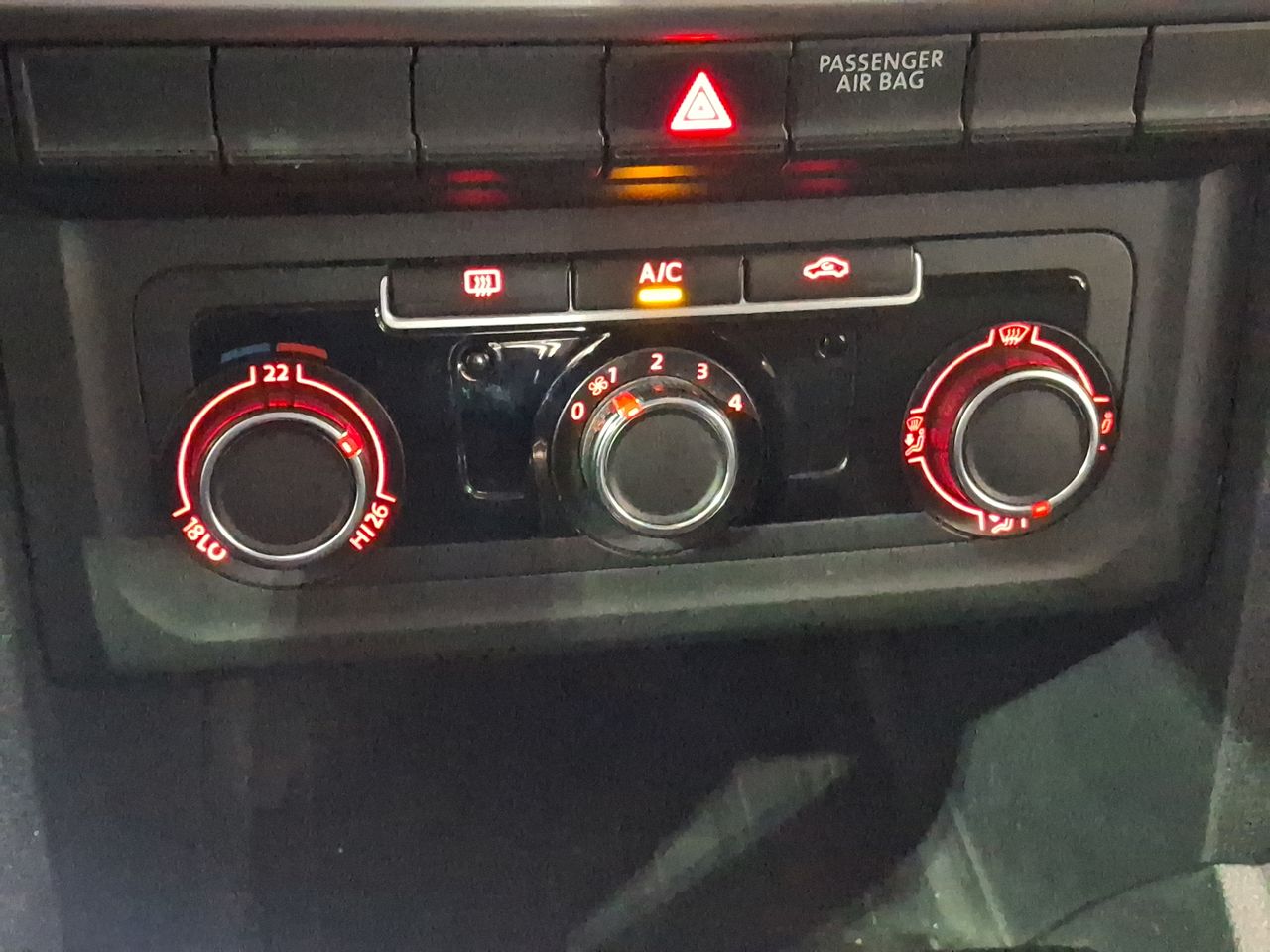 VOLKSWAGEN - 31