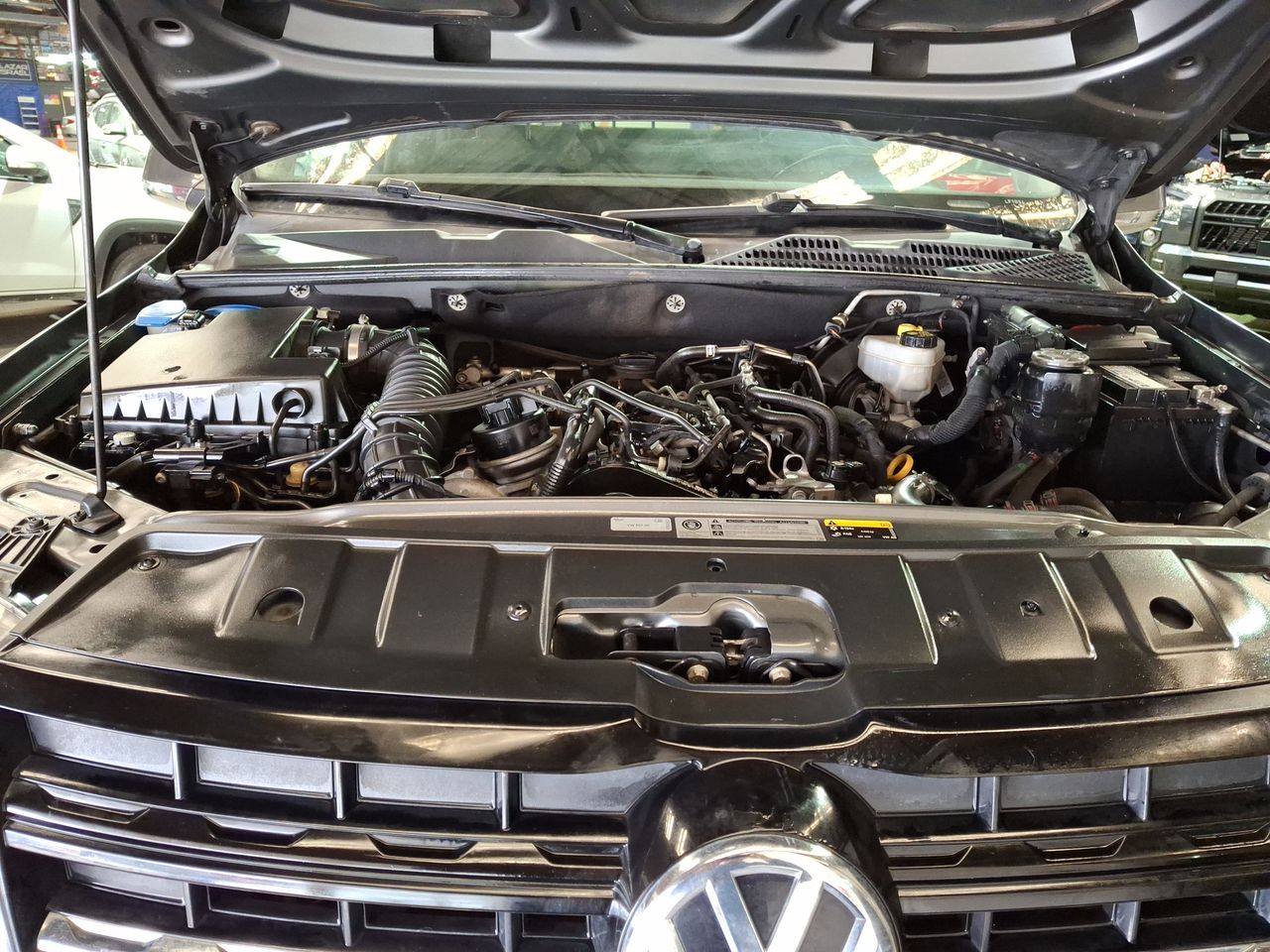 VOLKSWAGEN - 18