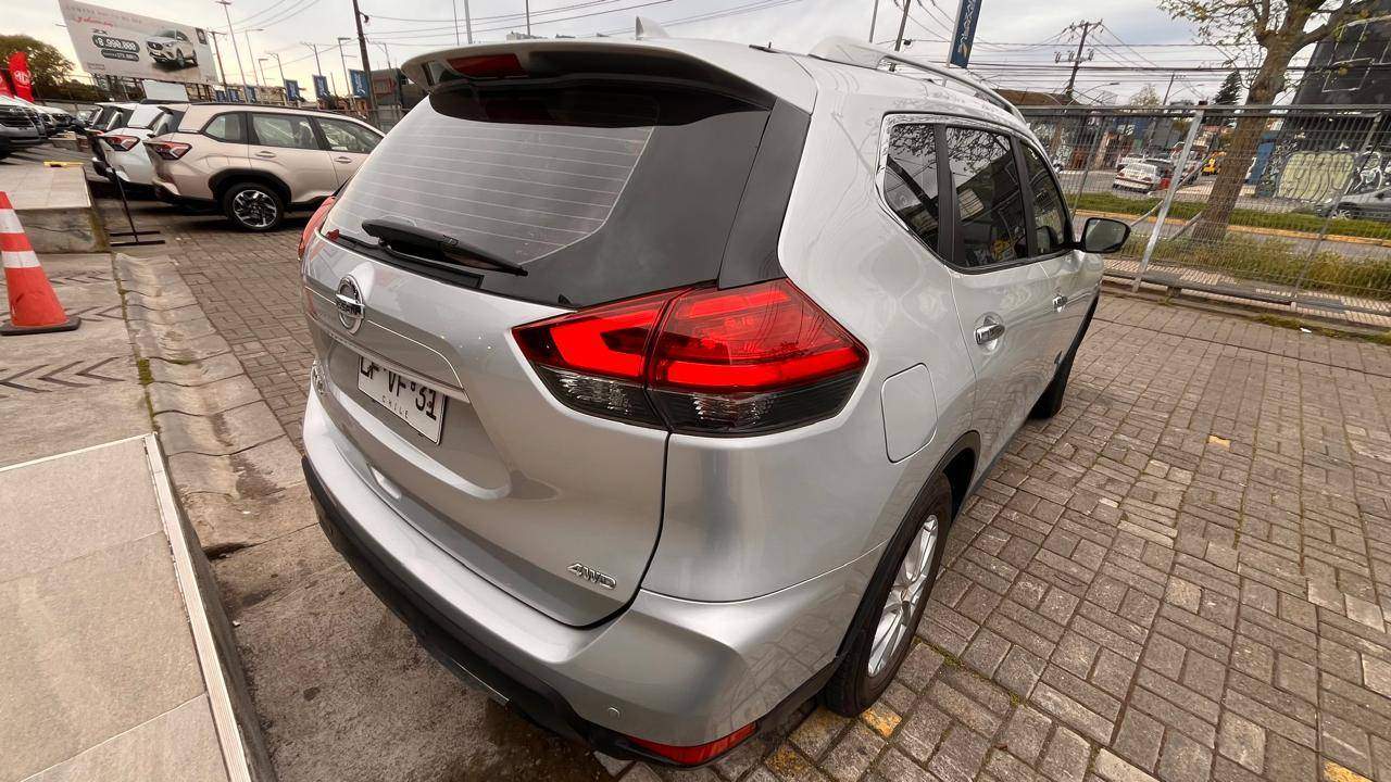 NISSAN - 4