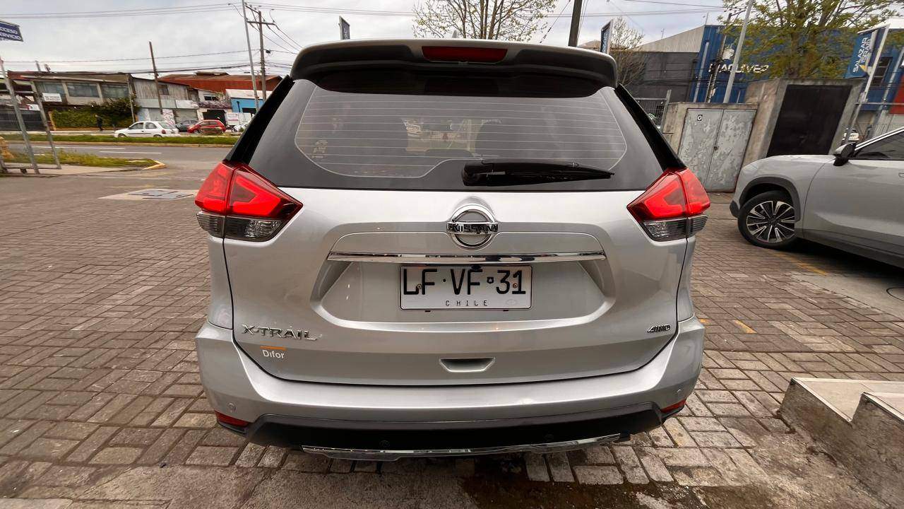 NISSAN - 5