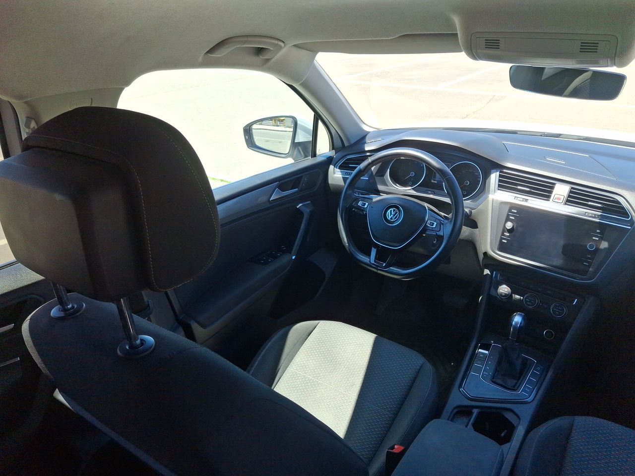 VOLKSWAGEN - 16