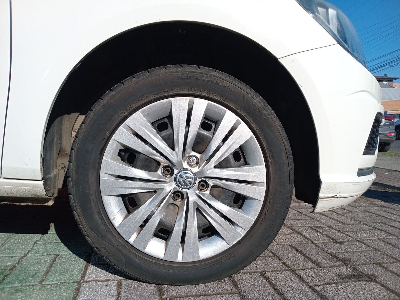 VOLKSWAGEN - 9
