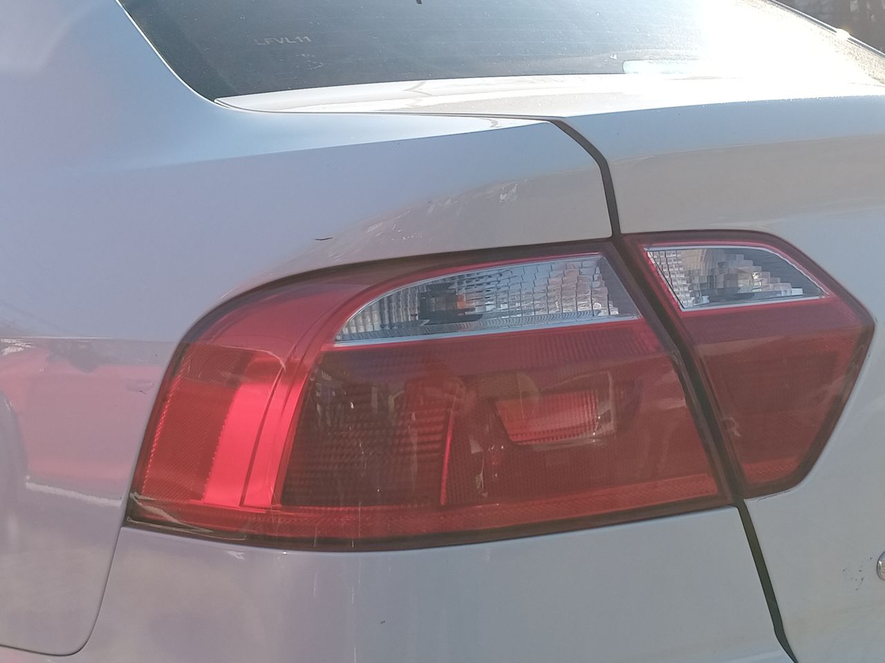 VOLKSWAGEN - 11