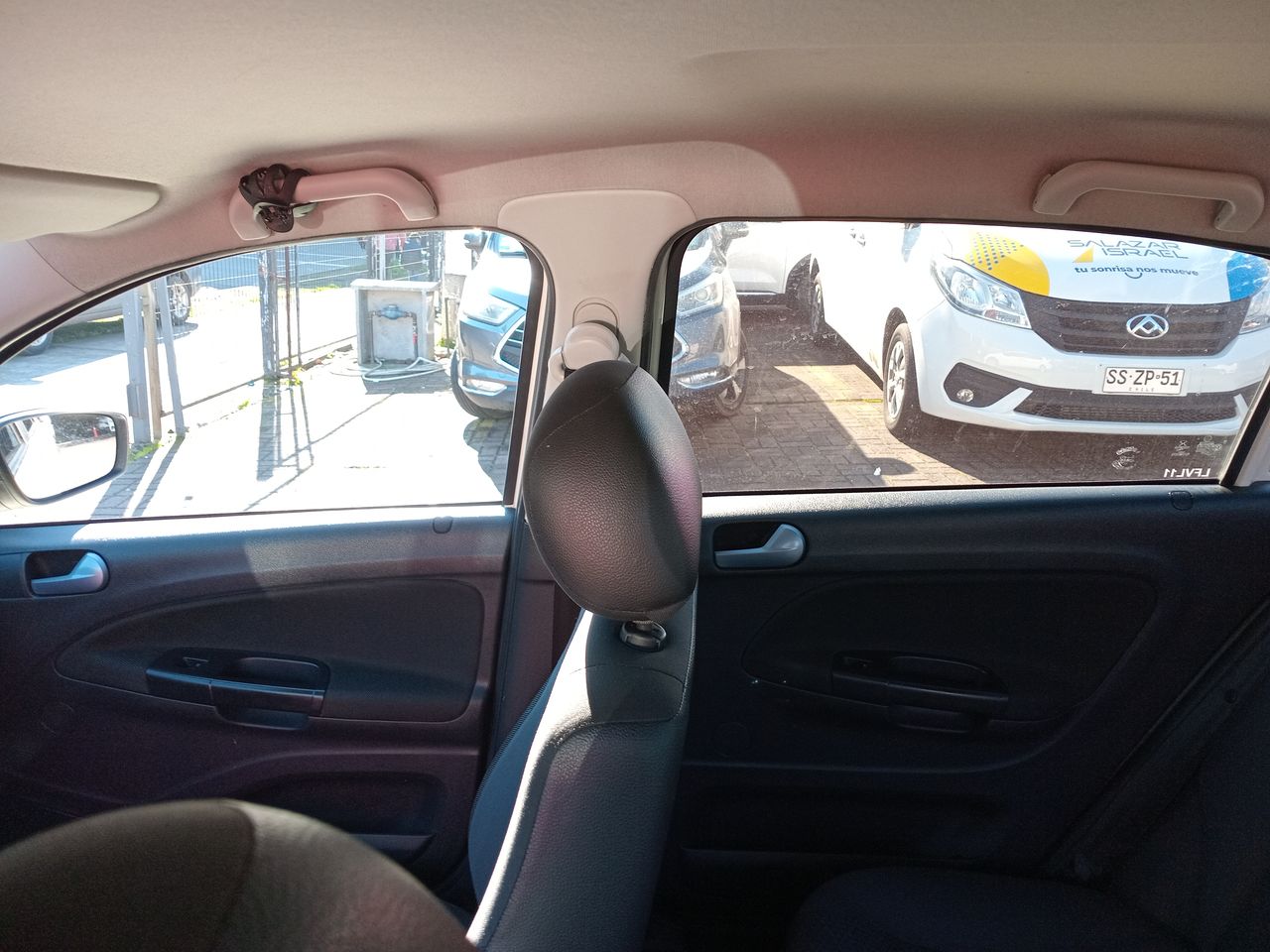 VOLKSWAGEN - 3