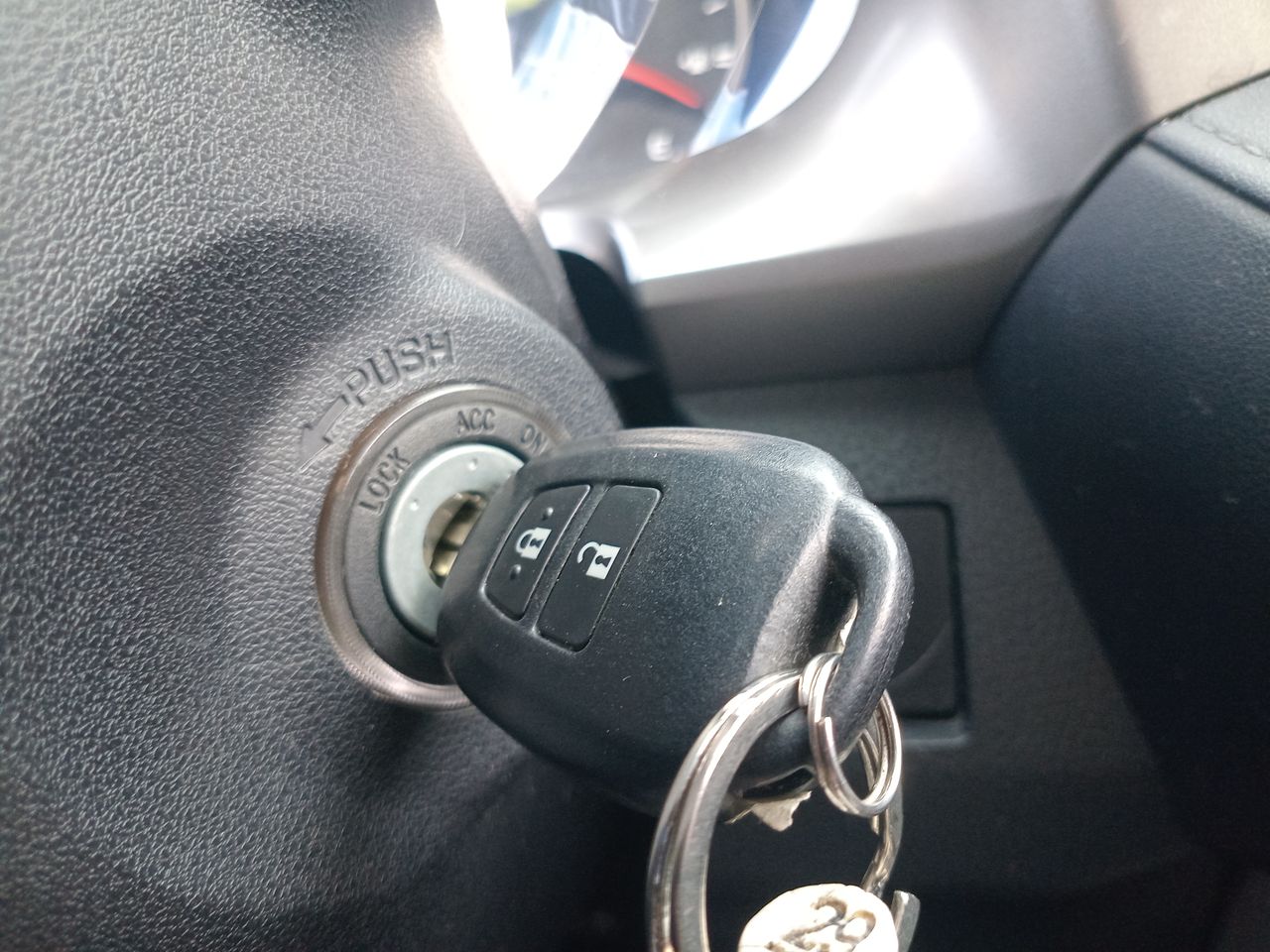 TOYOTA - 24