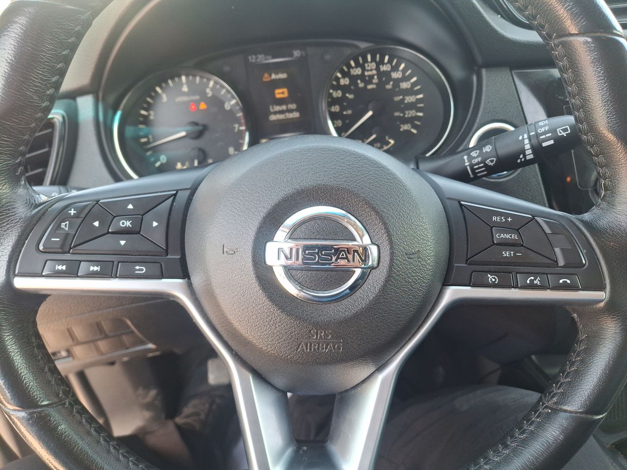 NISSAN - 24