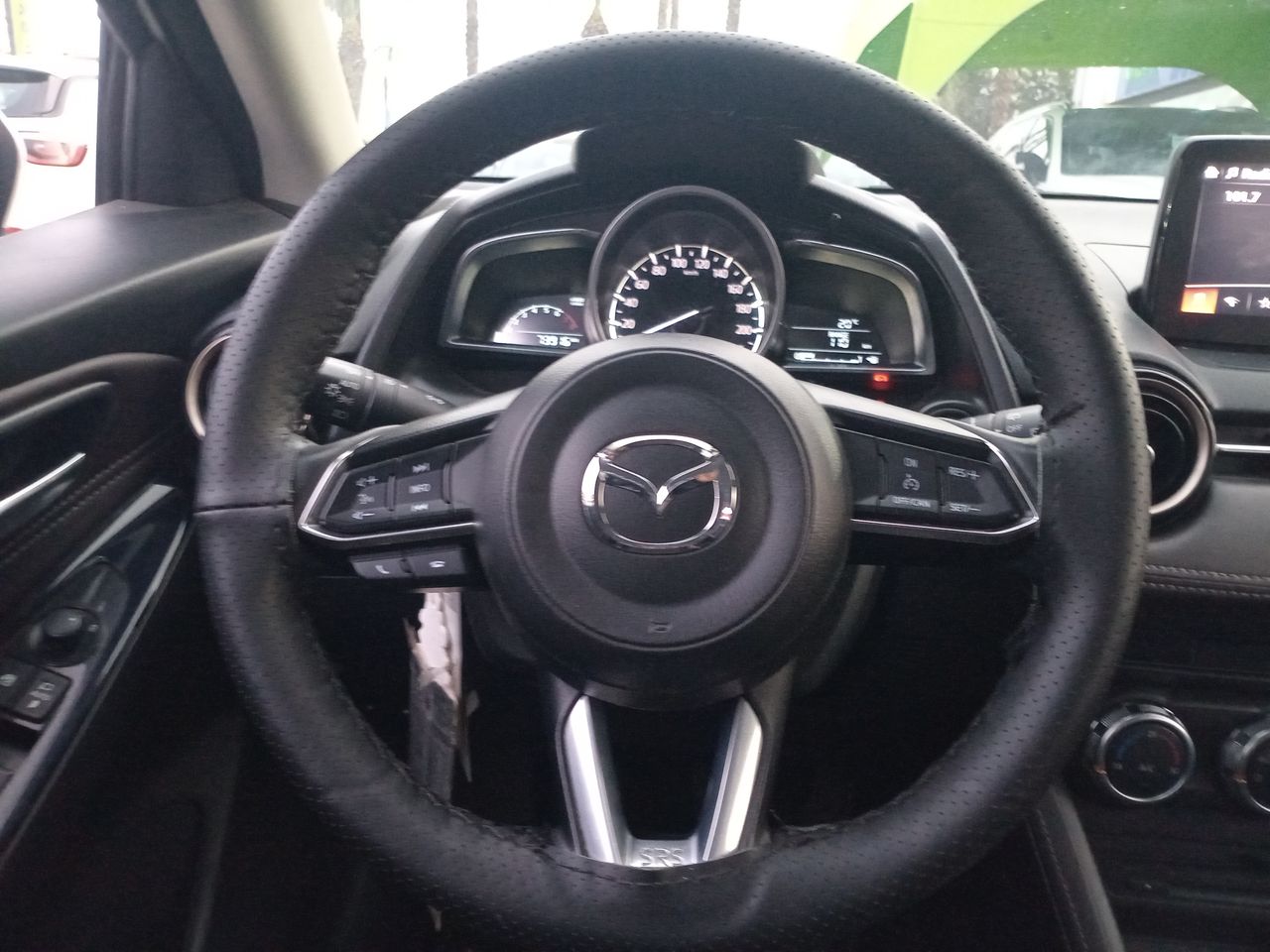 MAZDA - 15