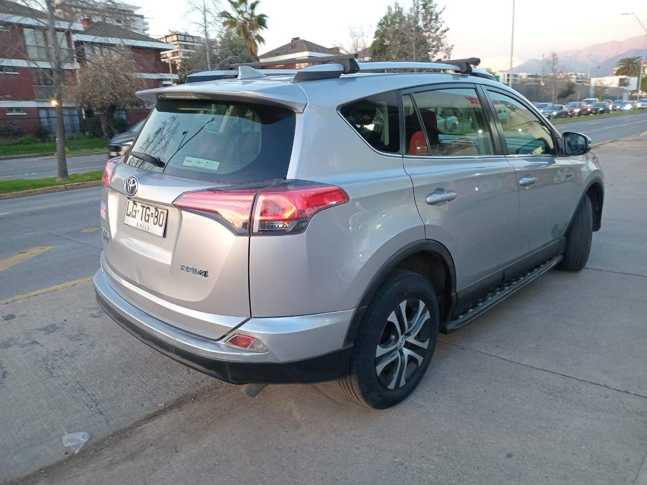 TOYOTA - 4