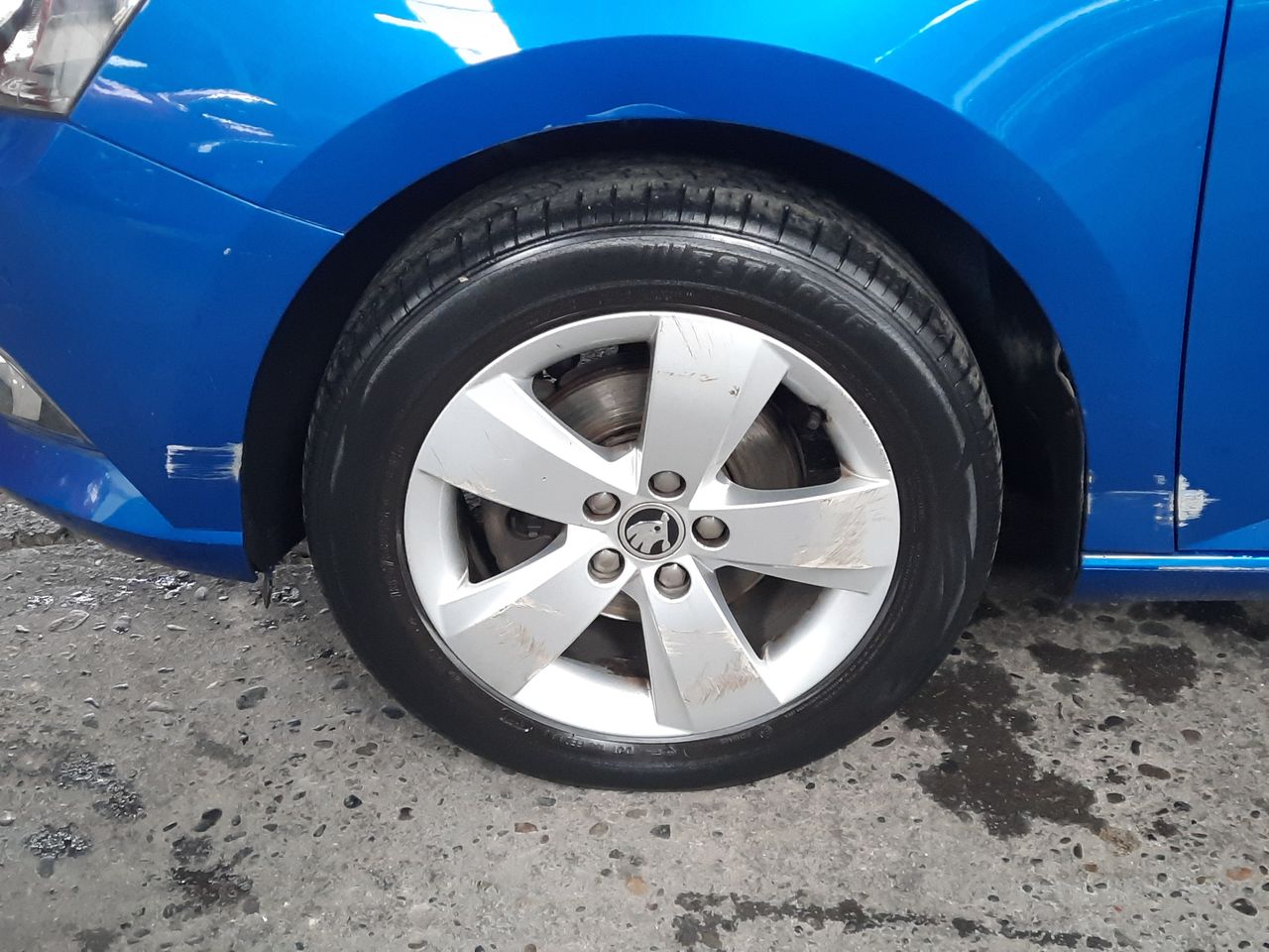 Škoda Fabia — foto 10 de 28