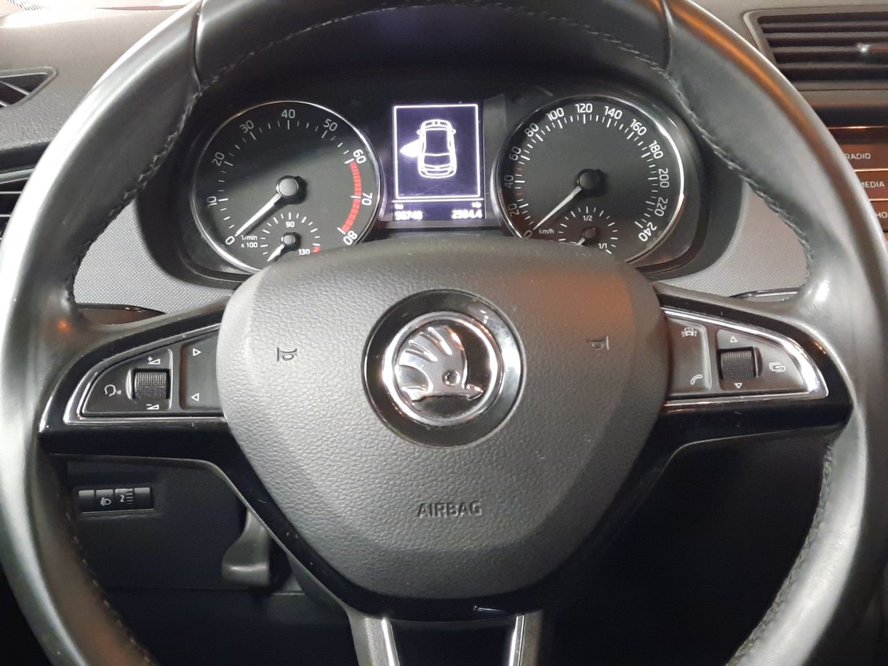 Škoda Fabia — foto 20 de 28