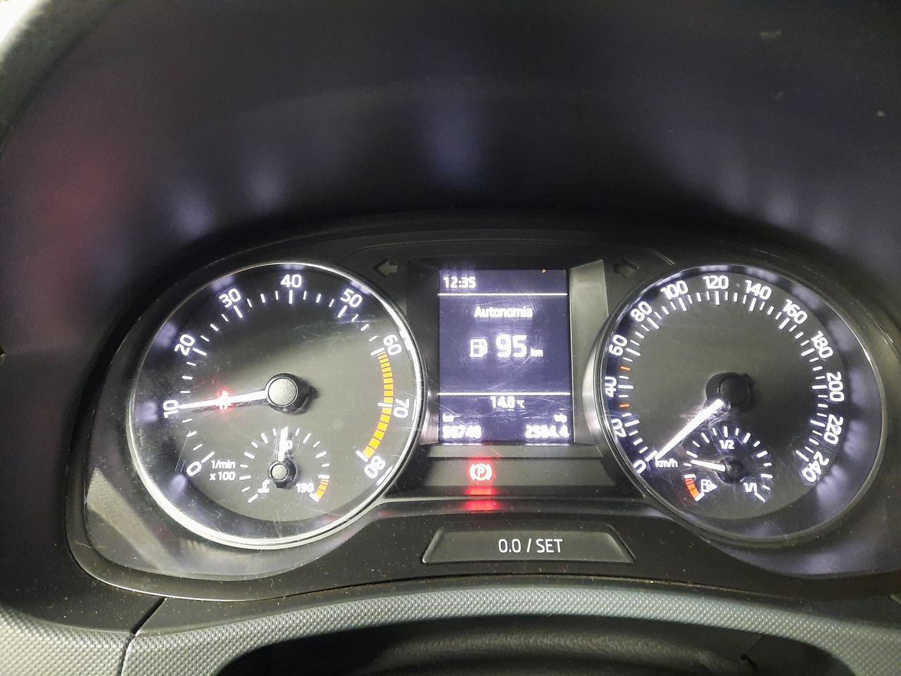 Škoda Fabia — foto 28 de 28