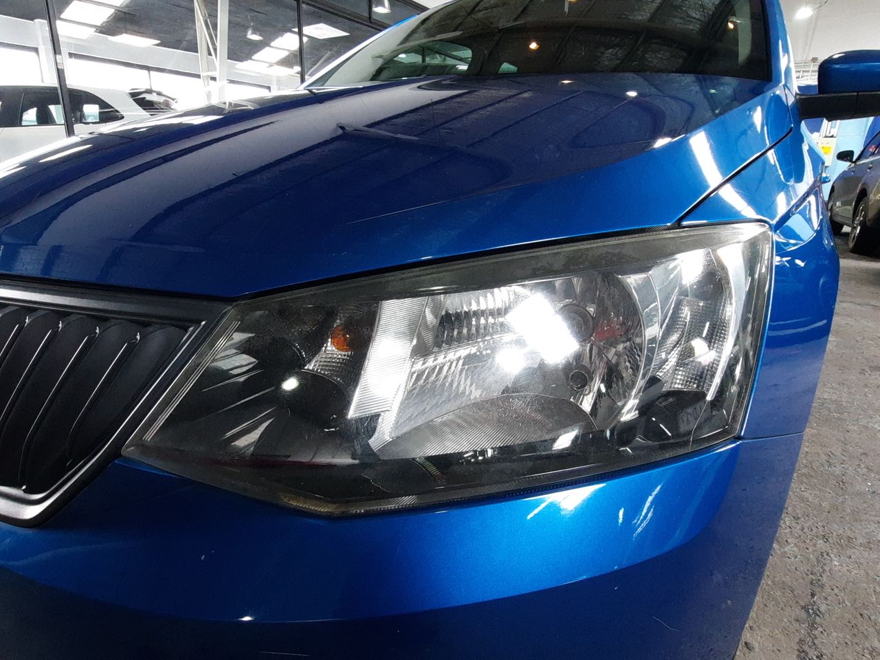 Škoda Fabia — foto 12 de 28
