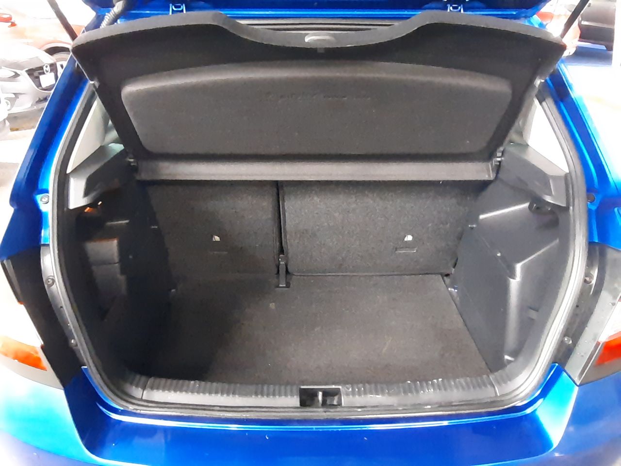 Škoda Fabia — foto 15 de 28
