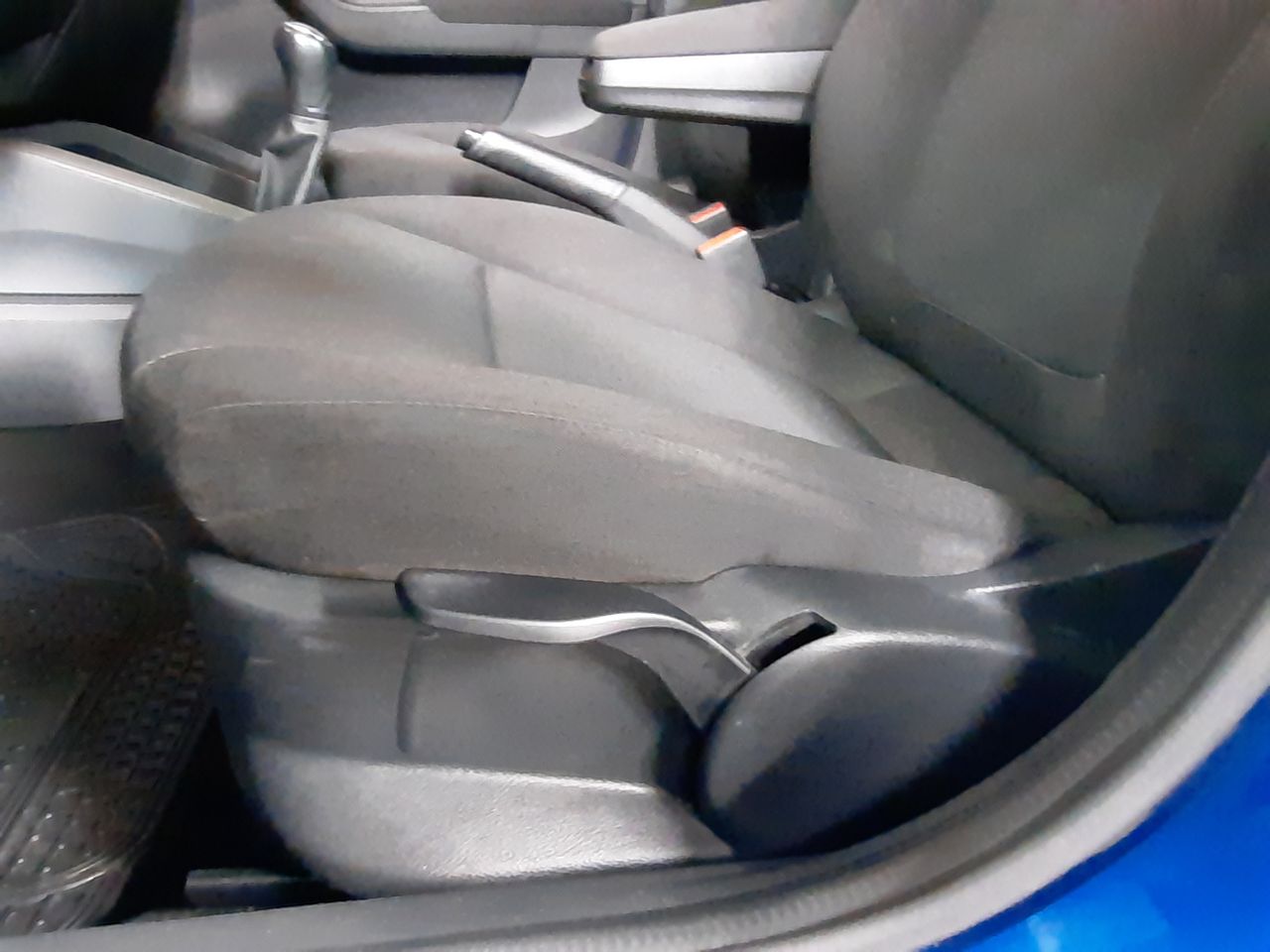 Škoda Fabia — foto 17 de 28