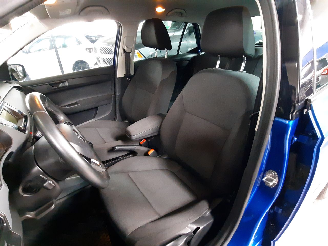 Škoda Fabia — foto 18 de 28