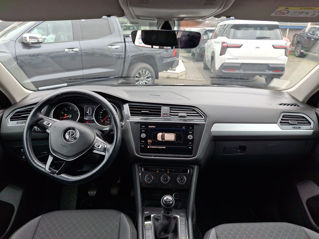 VOLKSWAGEN - 24