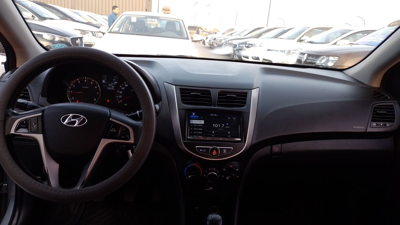 HYUNDAI - 33
