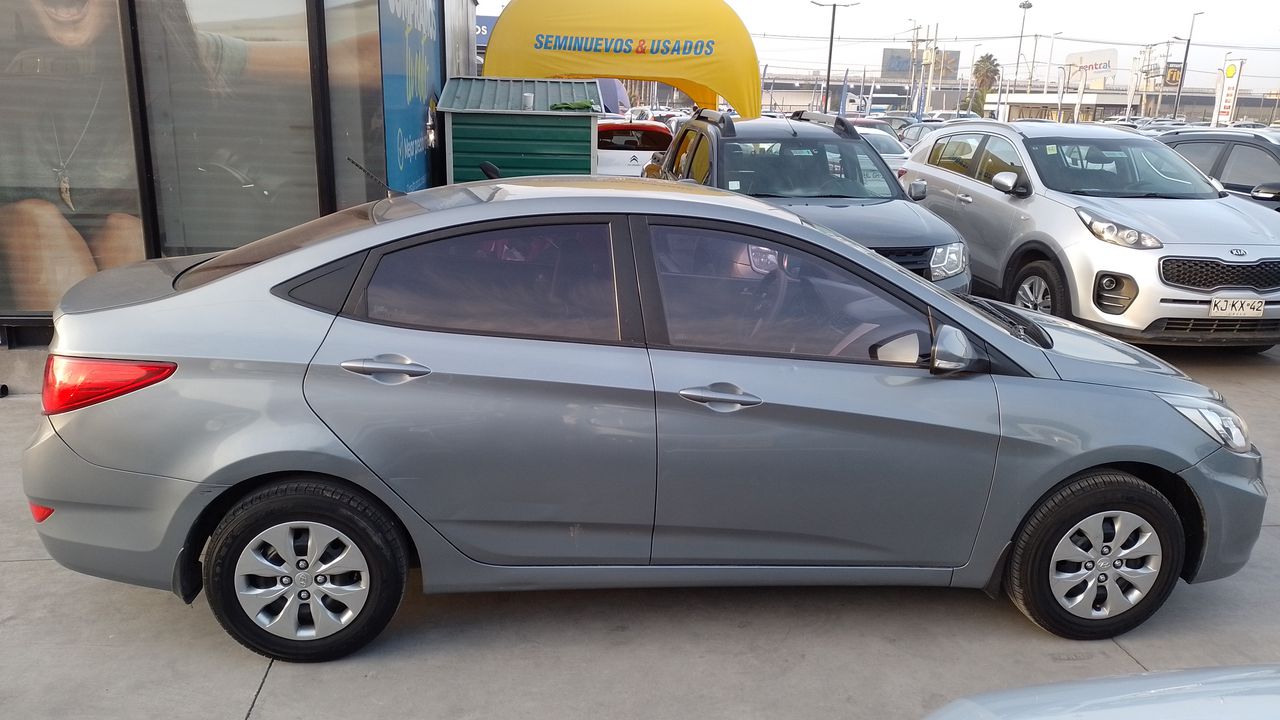 HYUNDAI - 11