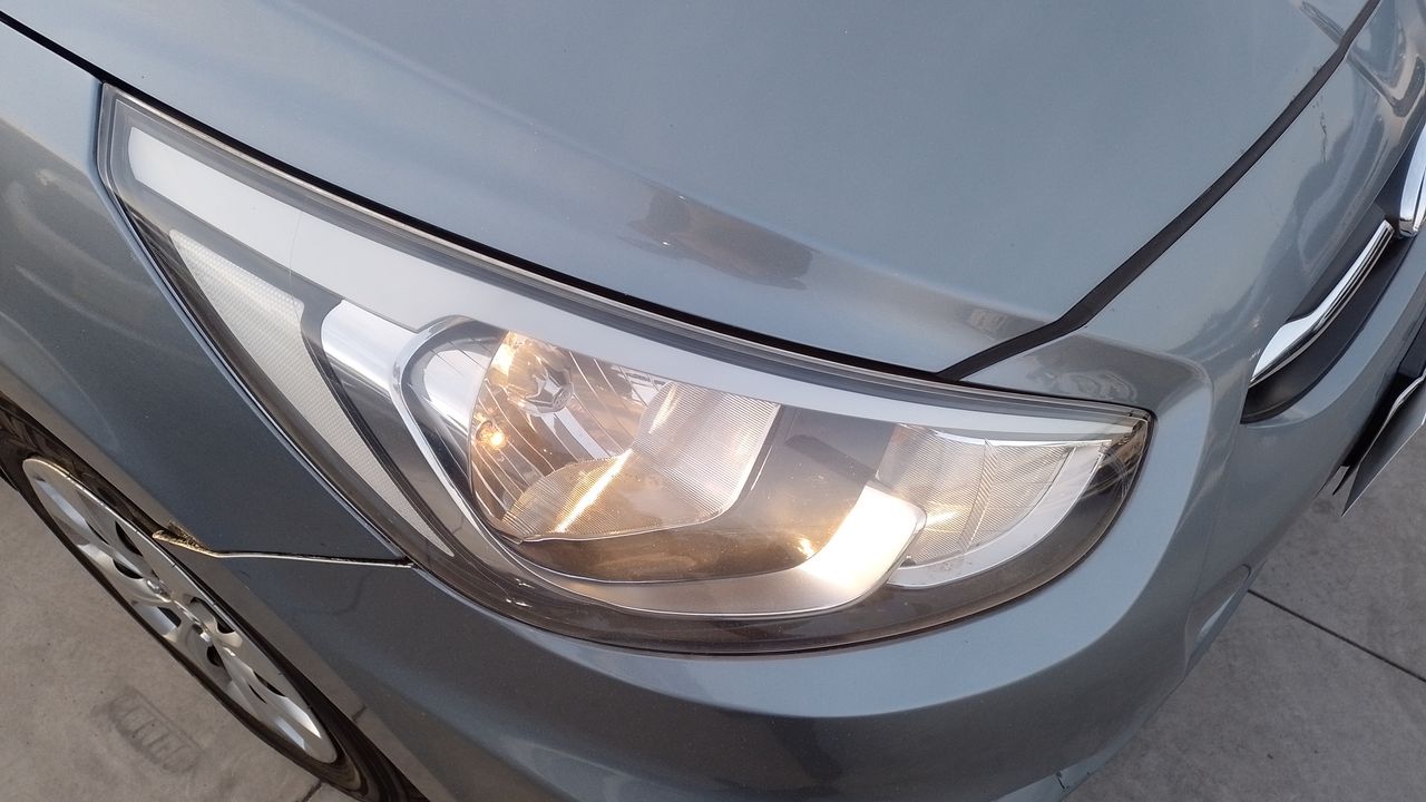 HYUNDAI - 18