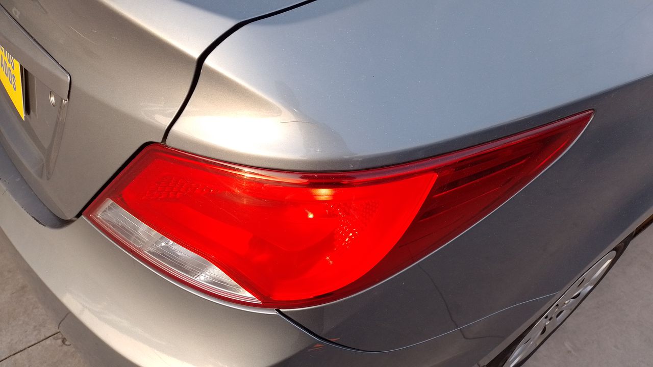 HYUNDAI - 20